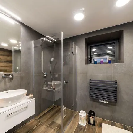 Jamilo Home Ściegny